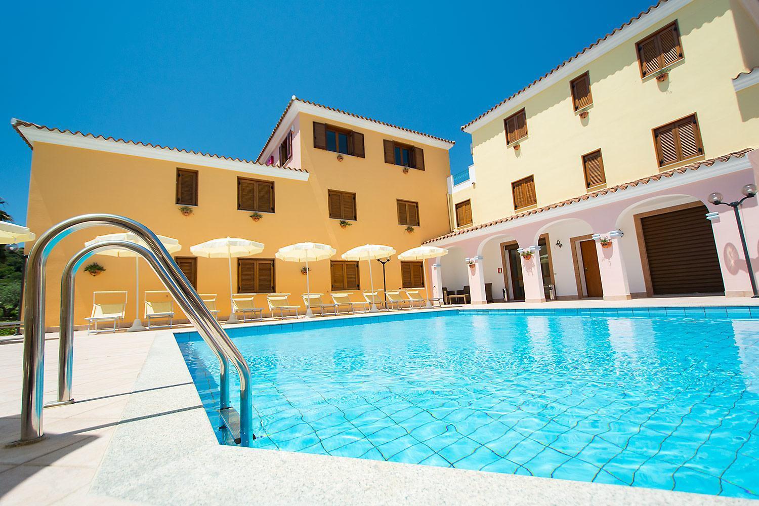 Residence Cala Viola Cala Liberotto Exterior foto